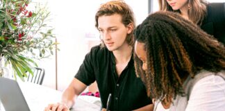 .com vs .ai: Which Domain Should Startups Choose for Success? pexels photo 3153199