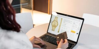 Pros and Cons of Buying Expired Domains: Are They Worth It? pexels photo 18859348