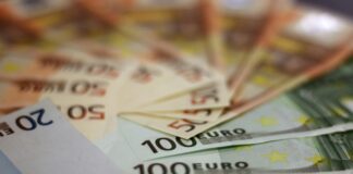 Long-Term Domain Investing: Uncover Secrets for Profitable Success pexels photo 259100