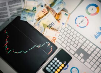 Risks of Buying Expired Domains Without Research: What You Must Know Which Domain Strategy Boosts Your AI Startup