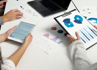 When And Why You Should Hire A Domain Broker For Success