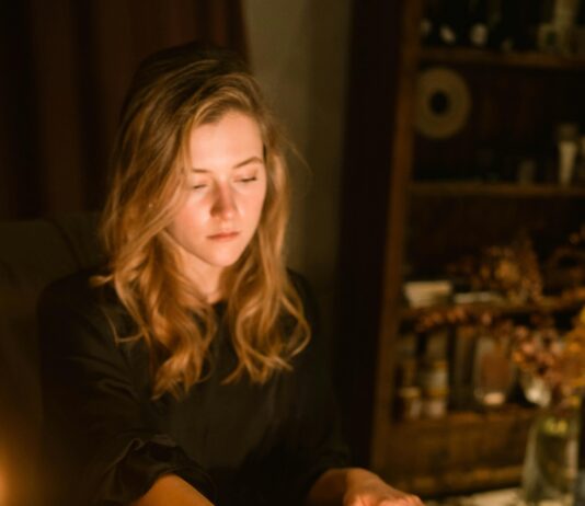 Flipping Domains: Proven Strategies For Maximum Profitability pexels photo 6014321 1