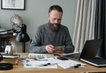 Strategies for Long-Term Domain Investing: Unlock Profitable Secrets pexels photo 6694931