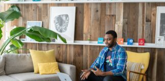 Benefits of Using Domain Brokers for High-Value Sales Revealed pexels photo 7245804