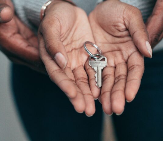 Domain Investing Mistakes to Avoid: Unlock Your Profitable Future pexels photo 7579201