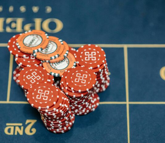 Strategies for Winning at Domain Auctions: Unlock Hidden Opportunities pexels photo 7594237