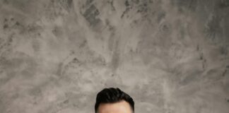 Domain Broker Secrets to Closing High-Value Deals Effectively pexels photo 7641996