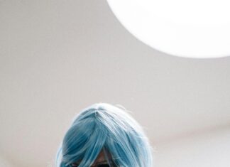 Comparing .COM and .AI Domain Extensions: Which Is Your Best Choice?