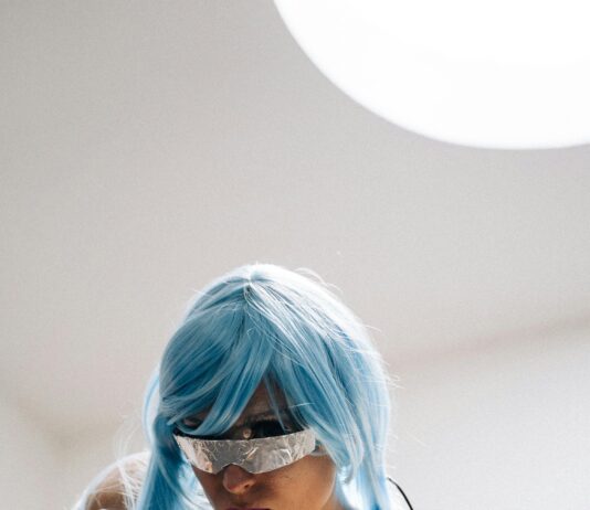 Comparing .COM and .AI Domain Extensions: Which Is Your Best Choice? pexels photo 7650785