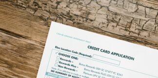 Risks and Rewards of Expired Domain Investments: What You Need to Know pexels photo 7821457