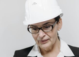 Expired Domains: Unlock SEO Benefits With Expert Evaluation Tips