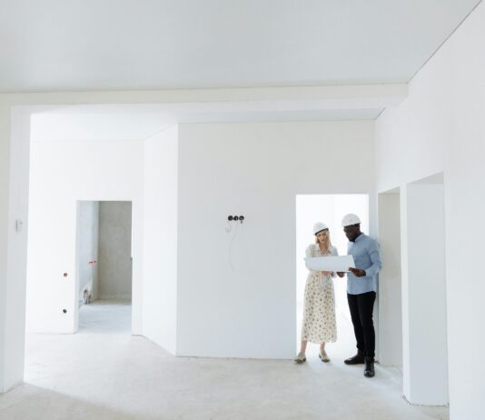 Domain Broker Commission Structures Explained: What You Need to Know pexels photo 8470062